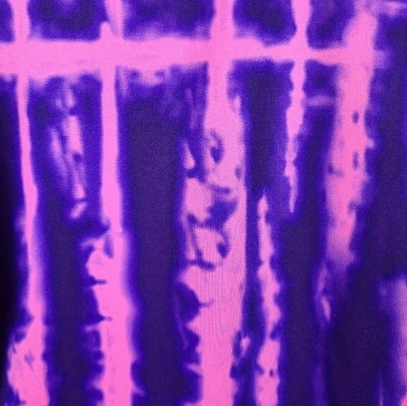 Under Armour tye dye heat gear short sleeve top - Picture 3 of 8